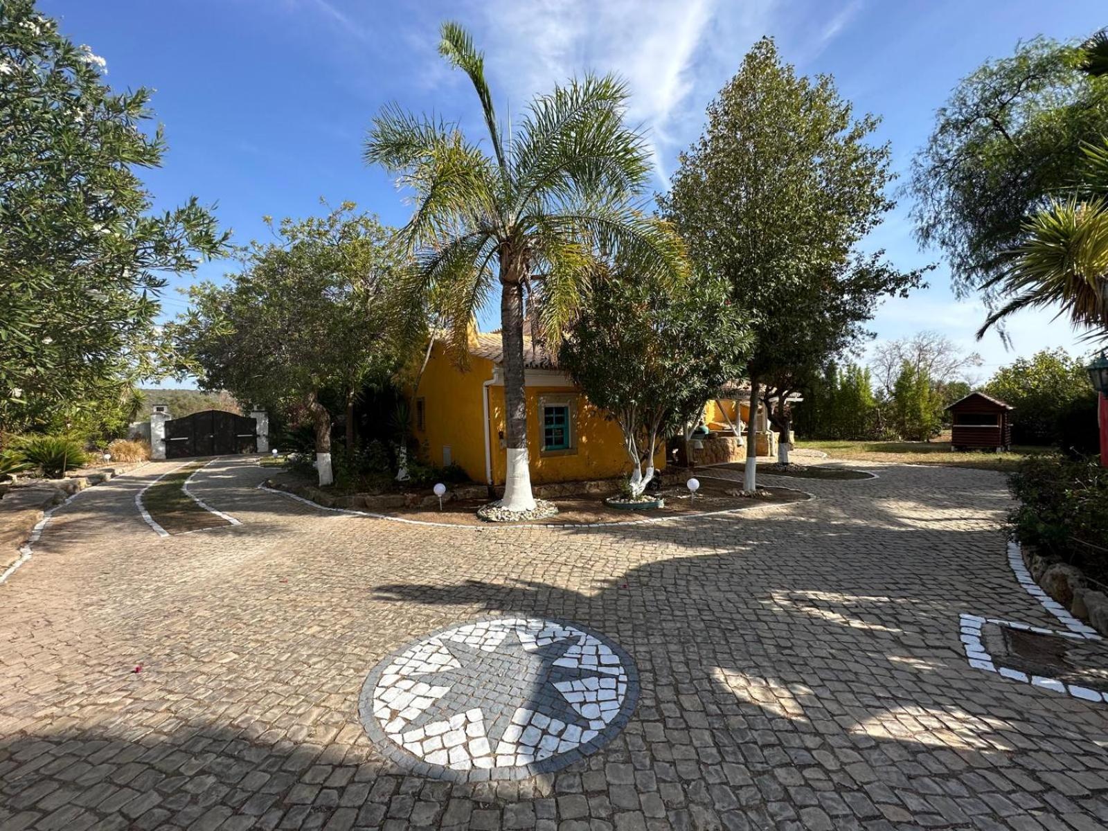 Отель Nuriah Boutique House Боликейме Экстерьер фото